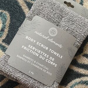 Set of 2 Gray Body Scrub Towels